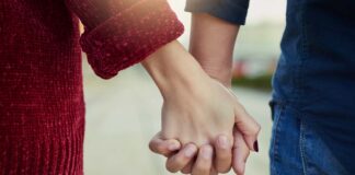 IBOS’ nye seksualvejleder vil gerne bruges To hænder der fletter fingre | LFBS