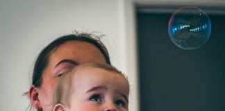 Ny viden om Vester: ser kun lys og skygger på det ene øje Det er nyt for Vesters forældre, at han ser så lidt på højre øje, som han gør.